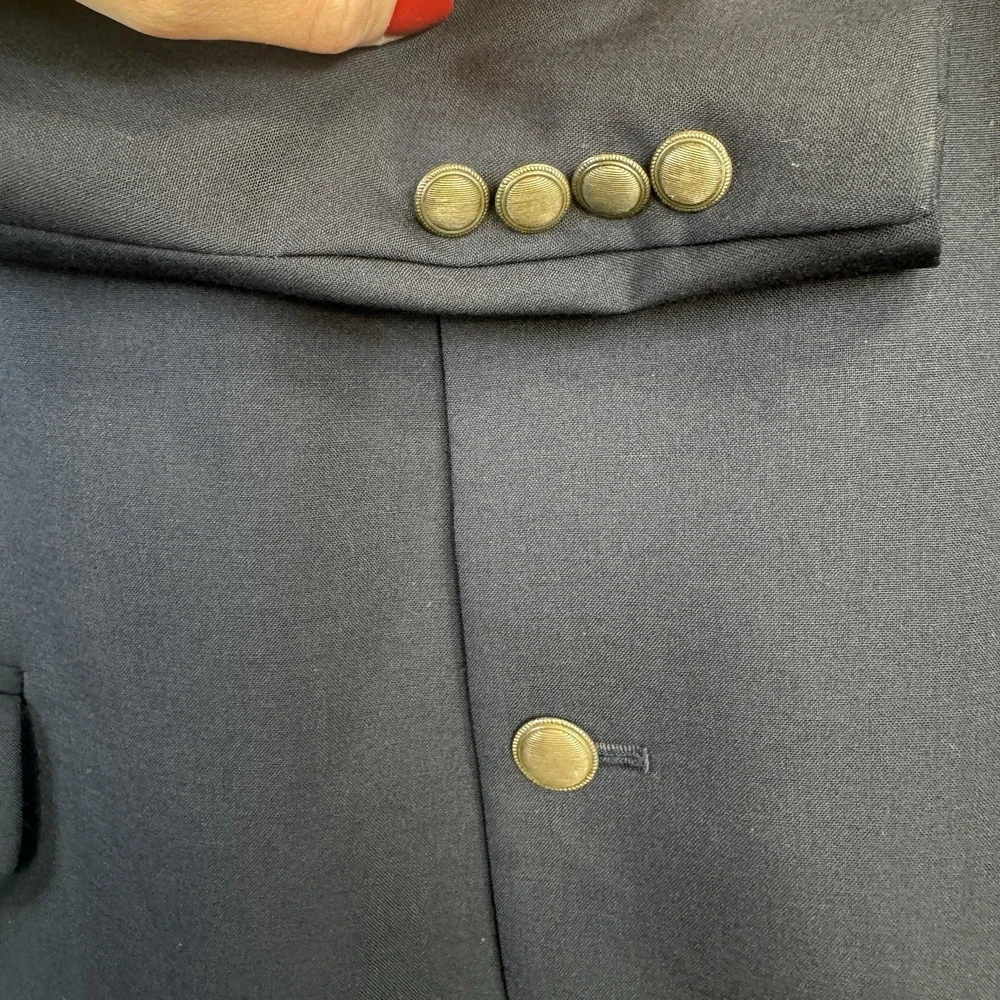 Etienne Aigner 100% Pure Wool Blazer Navy Blue 44R Made in Portugal Gold Buttons